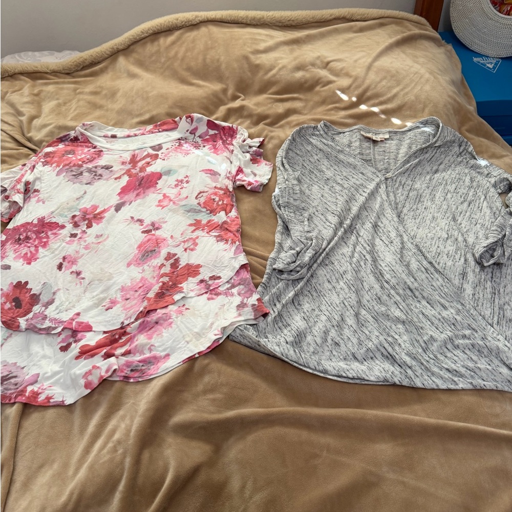 Latched Mama Pink Floral Top Jessica Simpson Gray Top Nursing XS